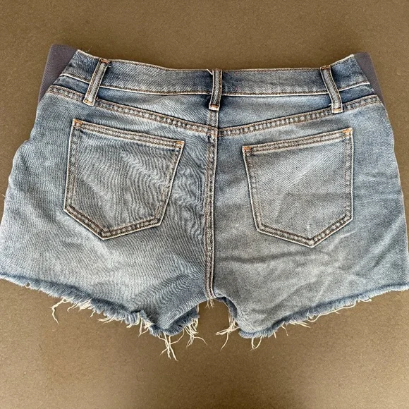 HATCH The Cut Off Denim Maternity Shorts - Picture 8 of 16